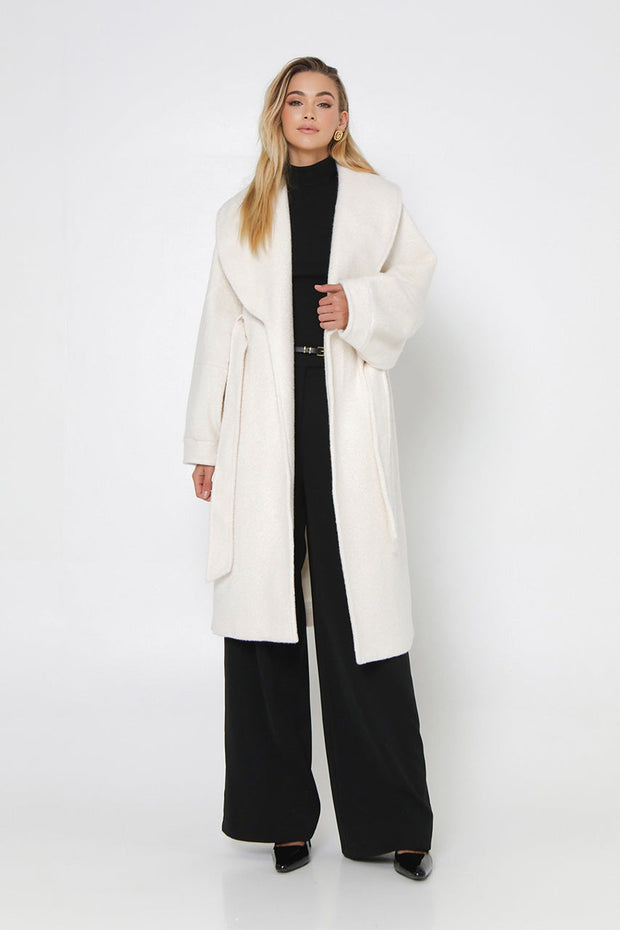 Madison The Label Tully Coat in Cream