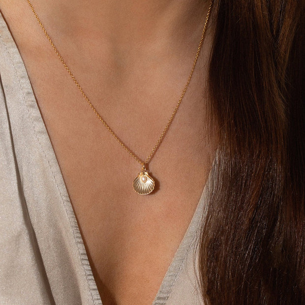 Leah Alexandra - Ariel Necklace Gold with Pearl