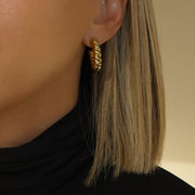 Leah Alexandra - Revolve Hoop Earrings in Gold