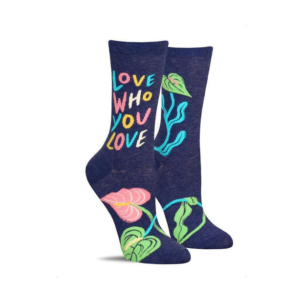 Blue Q - Women's Crew Socks Love Who You Love