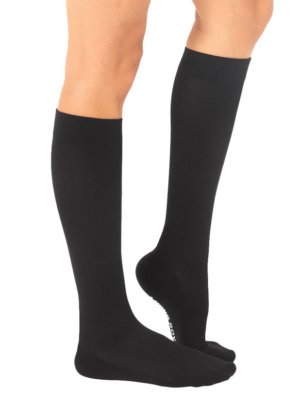 Living Royal - Compression Knee High Socks Black