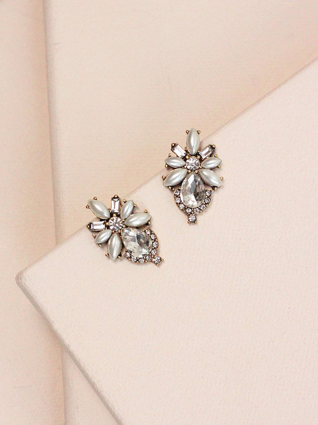 Olive and Piper - Pearl Floret Studs