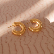 Leah Alexandra - Rhodes Hoop Earrings in Gold